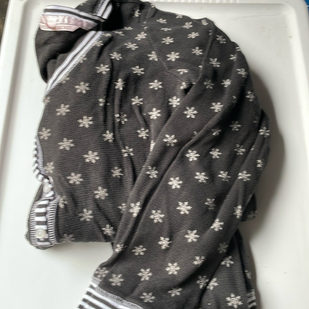 Size small